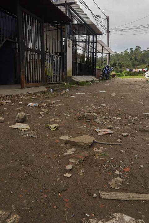 Calle sin pavimentar en Samaria