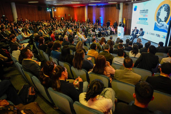 El foro “Colombia 2026. El mundo observa. Legitimidad y transparencia para la democracia” fue un espacio de amplia relevancia para los representantes institucionales, organizaciones electorales, políticas y sociales.