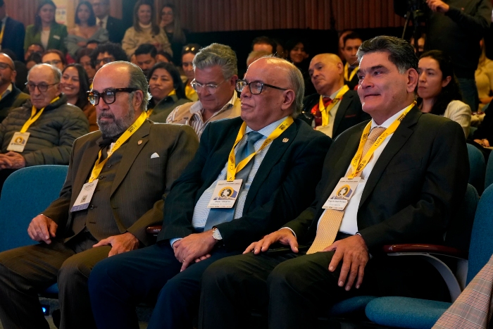 El Procurador General de la Nación, Gregorio Eljach Pacheco, entre otras autoridades del país, se hicieron presentes en el foro para enviar un llamado de confianza a las instituciones que garantizarán el normal desarrollo de las elecciones. 