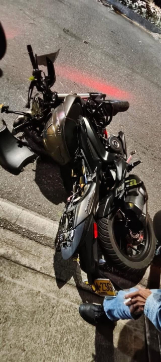La moto en la que viajaba la víctima