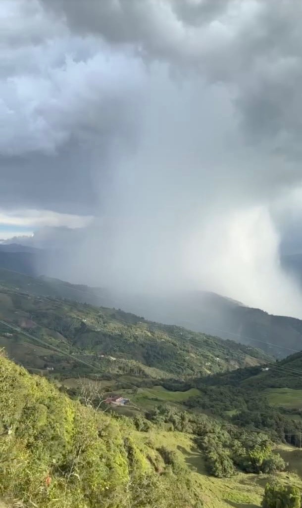 Fuerte granizada este jueves (11 de junio) en Pácora