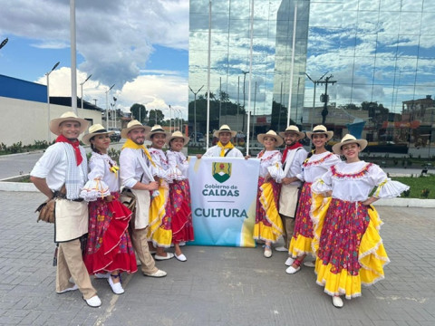 GRUPO-PASOS-DE-MI-TIERRA