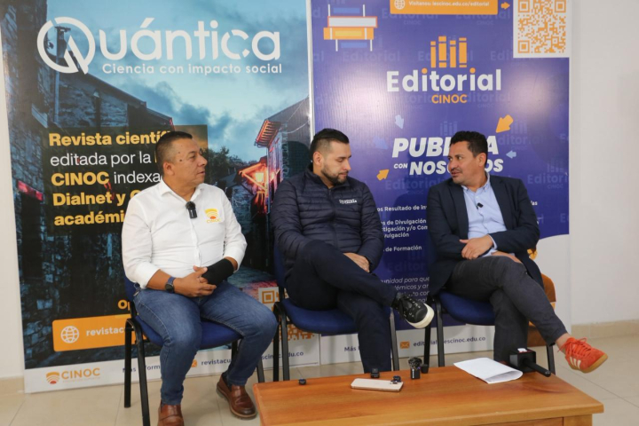 Rector, Juan Carlos Loaiza; secretario de Educación de Caldas, Luis Herney Vargas, y José David Rivera, subdirector de gestión de instituciones de Educación del Ministerio de Educación.