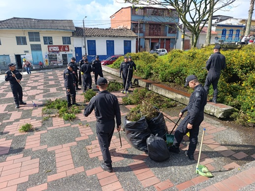 Jornada de limpieza Foto| Policía| LA PATRIA