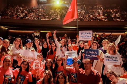 Llenó el Teatro Los Fundadores Foto | Cortesía | LA PATRIA