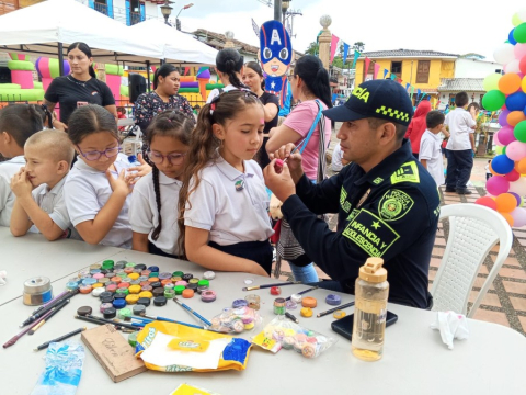 La Policía Comunitaria y la Alcaldía de San José 