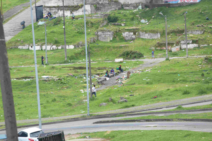 Habitantes de calle invadieron un lote del Macroproyecto San José