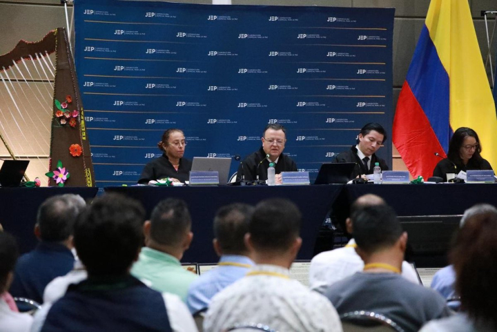 Octavio Escobar, leído en la JEP Foto | Tomada de X @JEP_Colombia | LA PATRIA