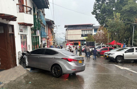 accidente carro Pensilvania Caldas