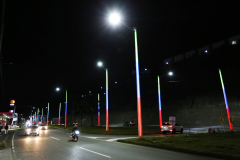 Antes de la intervención, este tramo de 2,8 kilómetros en la vía Panamericana permanecía a oscuras en las noches.