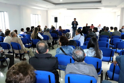 Reunión del Centro Democrático, con apoyos divididos Foto | Rubén Darío López | LA PATRIA