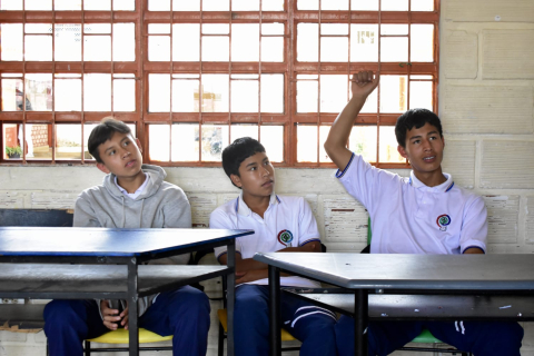 Jóvenes indígenas