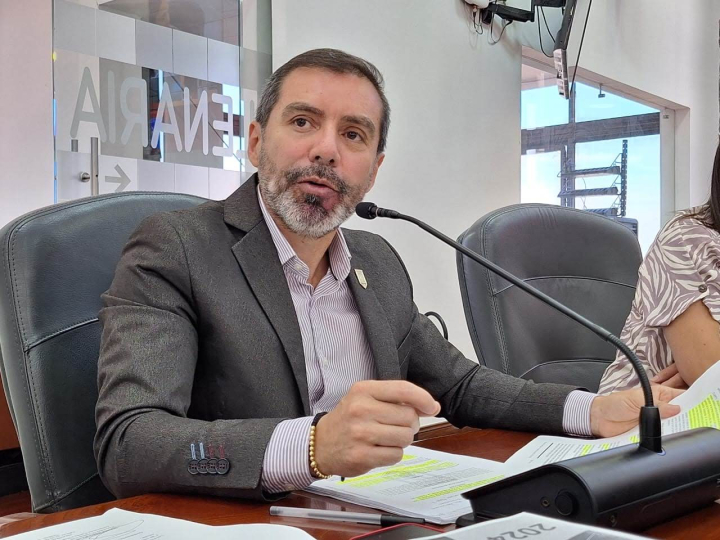 Sobre el uso de celulares Foto| LA PATRIA