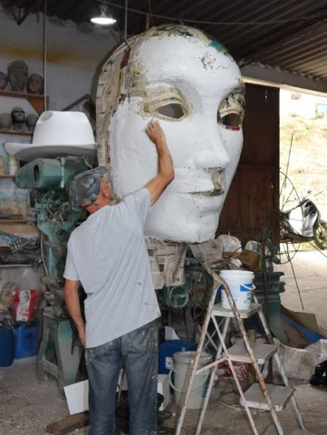 Didier Carvajal, artista y colaborador de confianza desde hace más de 20 años.