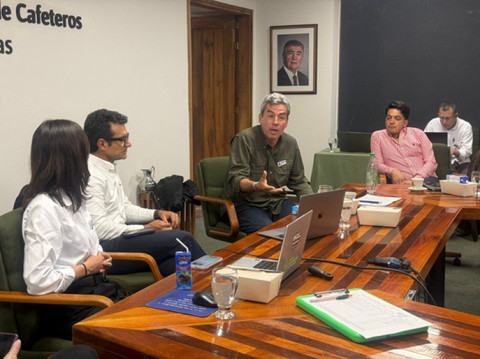 También se escuchó a los candidatos a Senado Fotos | Cortesía Comité Intergremial de Caldas | LA PATRIA