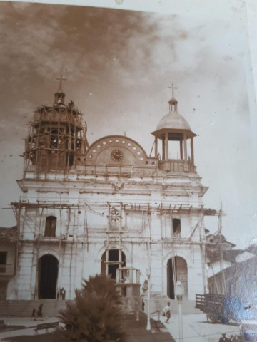 Imagen histórica del templo de Aguadas afectado por terremoto en 1938. Foto / Autor desconocido