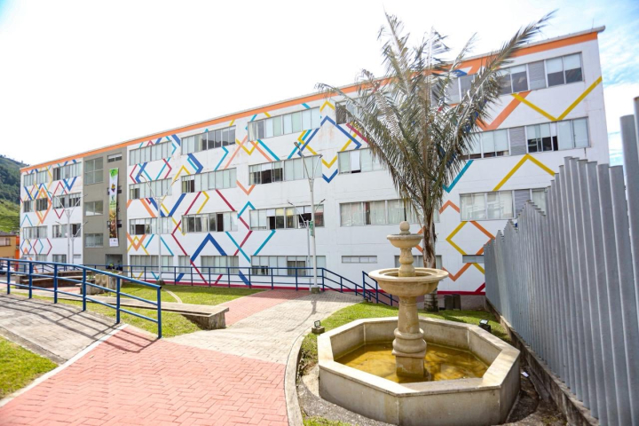 Pensilvania con el CINOC convertido en Institución Universitaria, con su Normal de la Presentación, sus colegios, sus programas de enseñanza y opción de tener un Sena se fortalce como cuna educativa.