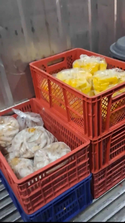 Denuncian presencia de proteinas vencidas