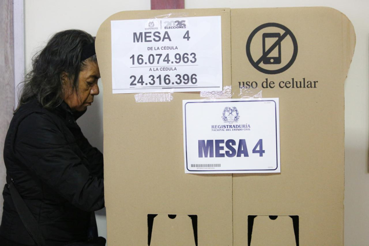 Recorrido por puestos de votación en Manizales por las elecciones a la Presidencia de Colombia. 