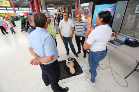 Los conductores también se capacitaron en lo que se denominó primer respondiente para saber cómo atender a algún pasajero en caso de tener un percance en salud.