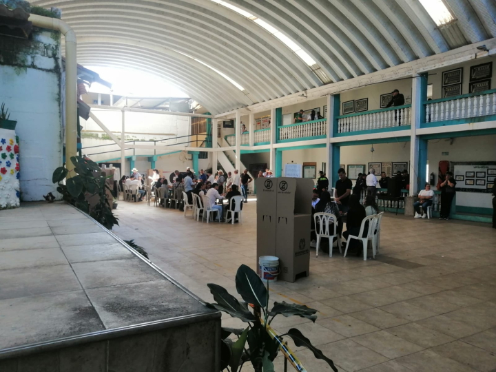 Puesto de votación de la Institución Educativa San Agustín en Samaná (Caldas).