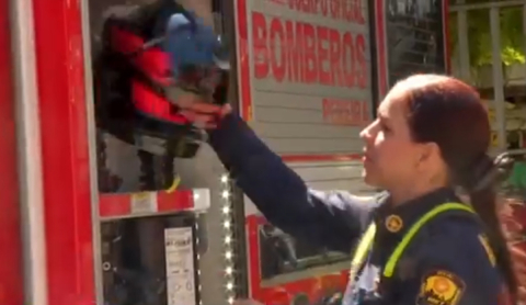 Primera mujer de Risaralda al volante de una máquina oficial de bomberos