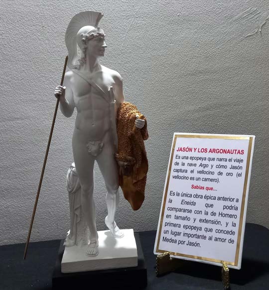 Los estudiantes pueden encontrarse con esculturas que recrean las grandes epopeyas griegas, como Jasón y los argonautas.