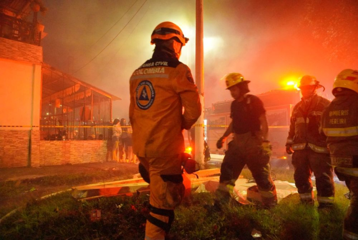 39 personas damnificadas por la conflagración.