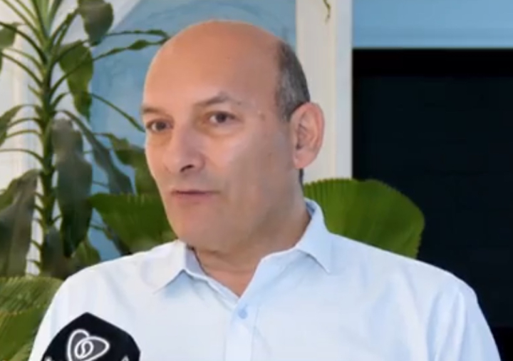El aumento del combustible podría elevar el costo de los tiquetes aéreos.