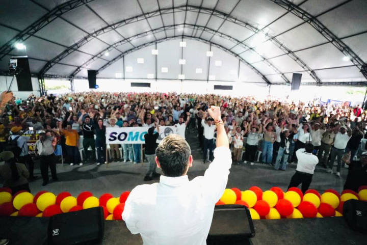 El cierre de su campaña fue en Monarca Eventos en pasado 24 de mayo. 