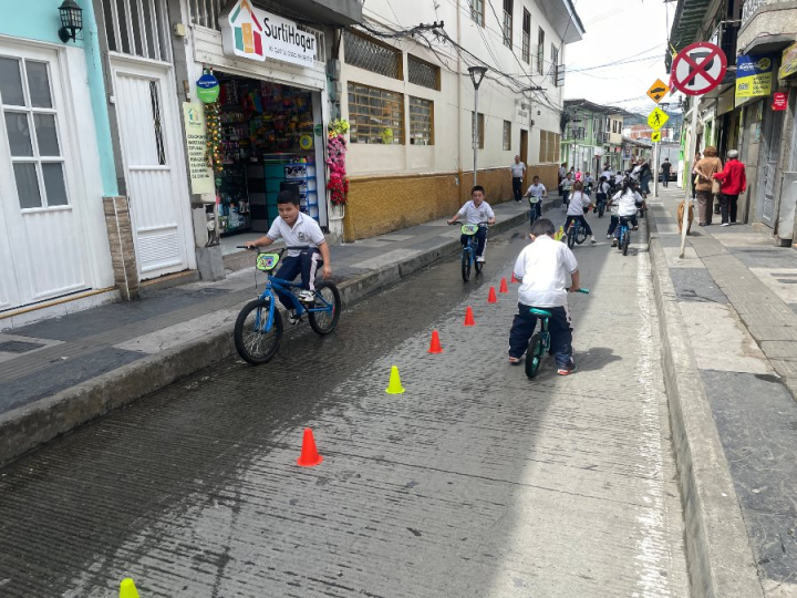 Durante la celebración del Mes de la Niñez en Aranzazu (Caldas).
