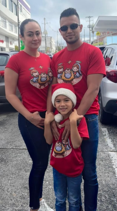 Nicolás Gallo, árbitro VAR, con su familia.