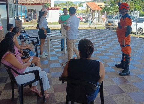 En la vereda Santágueda, de Palestina, los ciudadanos también acudieron a la cita para elegir su Junta de Acción Comunal. 
