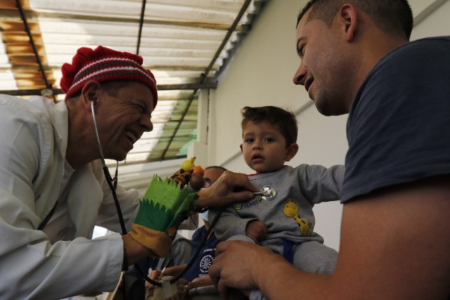 Alan Agudelo fue uno de los niños que consultó al pediatra Carlos Alberto Montoya por afectaciones a su salud. A esta actividad se vinculó también la Clínica Ospedale.