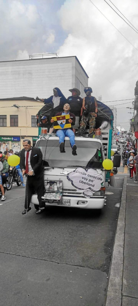 Desfile de Año Viejo Foto | Rubén Darío López | LA PATRIA