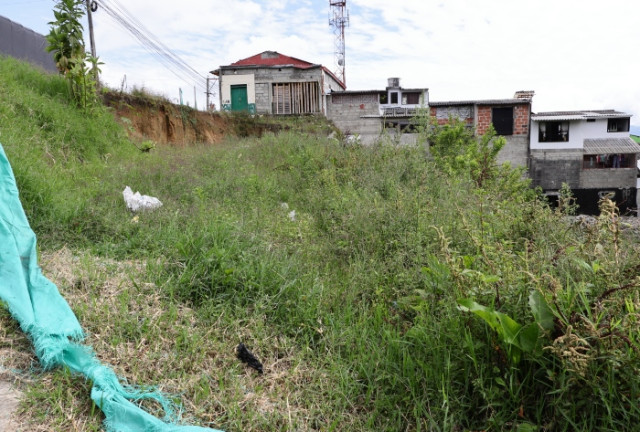 Aunque la comunidad siente que se ha tardado mucho el proyecto, la Secretaría de Vivienda de Caldas confía en que lo terminará.