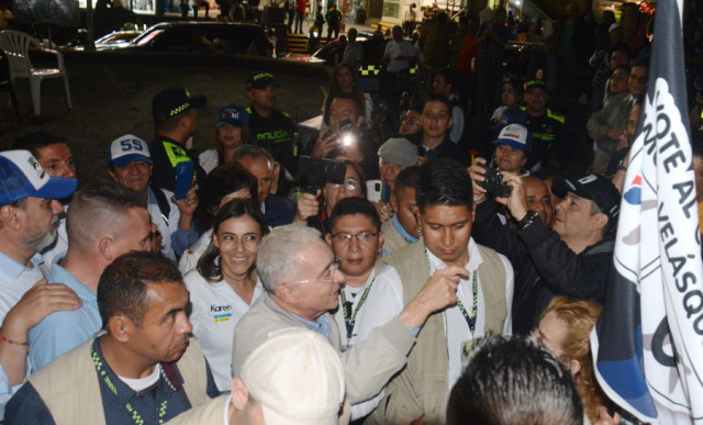 ÁLVARO URIBE EN MANIZALES