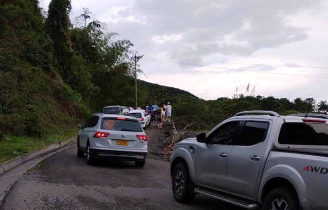 Foto | Cortesía | LA PATRIA Para poder acceder a varias veredas de Chinchiná, se debe pasar por esta vía.