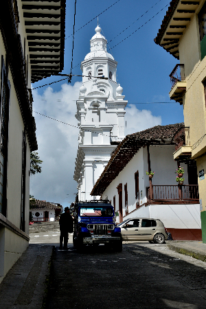 Panorámica que permite ver la torre de la Basílica Menor de la Inmaculada de Salamina. Foto | Luis Fernando Rodríguez
