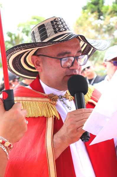 Viacrucis con sombrero Foto | Rubén Darío López | LA PATRIA