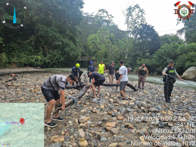 Limpieza del cauce del río Manso este sábado.