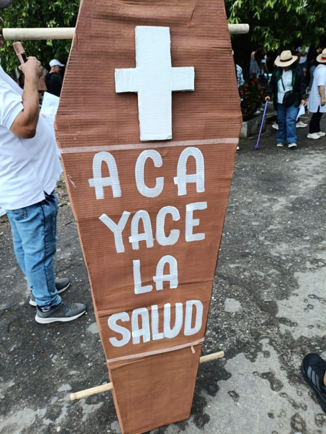 Marcha docentes en La Dorada