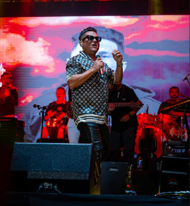 Foto | Cortesía Luis Rojas | LA PATRIA Para Osmar Pérez era difícil cantar su canción Quédate Conmigo, porque no tiene un coro repetitivo.