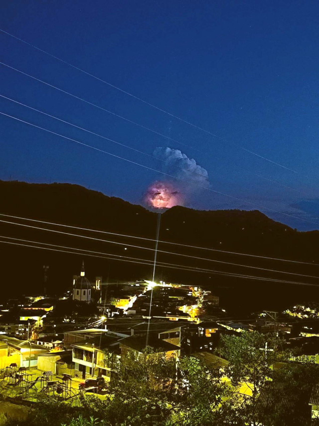 No fue una erupción, fueron descargas eléctricas