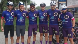 Team 350W: Alexánder Morales, Darío Morales, Cristian Herrera, Henry Mesa, Mauricio Giraldo, Jhónatan González y Andrés Valencia.