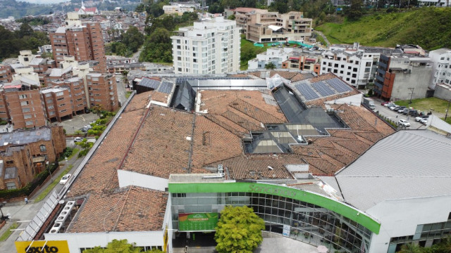 Vista aérea del centro comercial Sancancio, de Manizales.