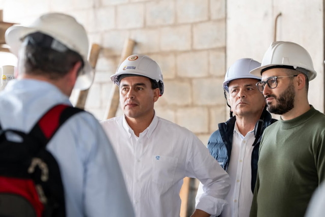 Nueva línea de cable aéreo en Manizales: políticos se disputan el mérito de la obra, ¿quién la sacó adelante? Visita del alcalde de Manizales, Jorge Eduardo Rojas, a las obras de la línea 3 del cable aéreo, en mayo de este 2025.