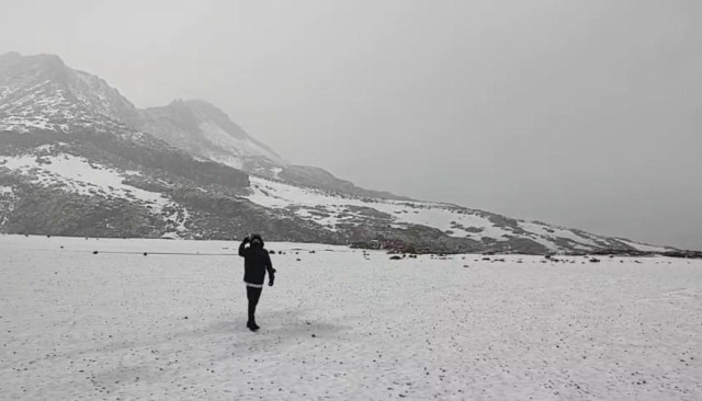 Granizada en el volcán Nevado del Ruiz Granizada en el volcán Nevado del Ruiz