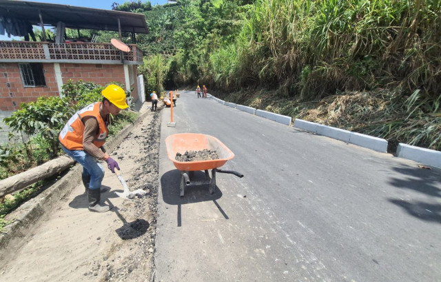La vereda El Arenillo se ubica en el corregimiento Panorama (Manizales) y es vecina de la concesión Autopistas del Café.