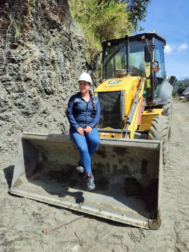 La dura con la retro